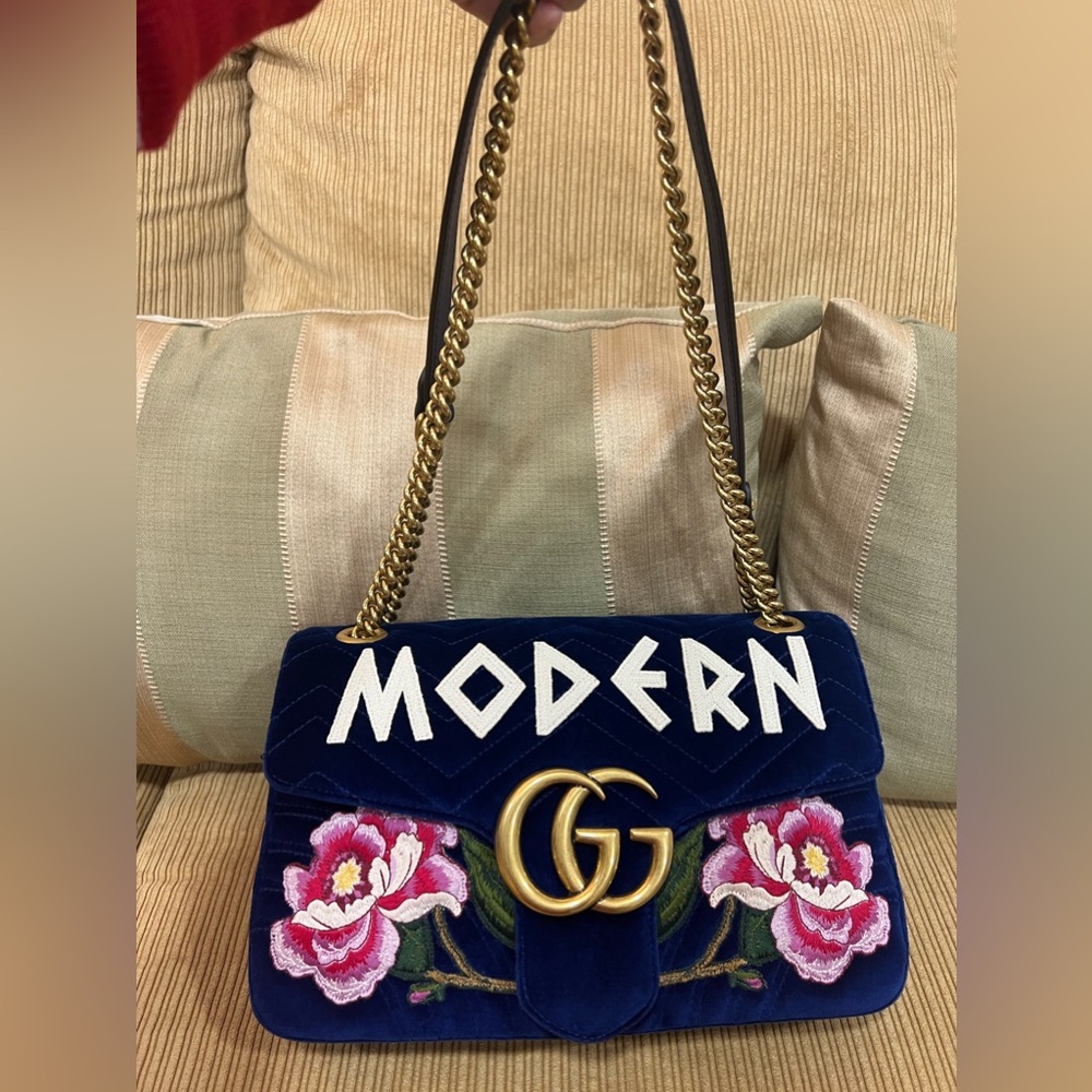 ‼️SOLD‼️ Quilted Velvet Embroidered MODERN Medium Marmont Bag Limited edition